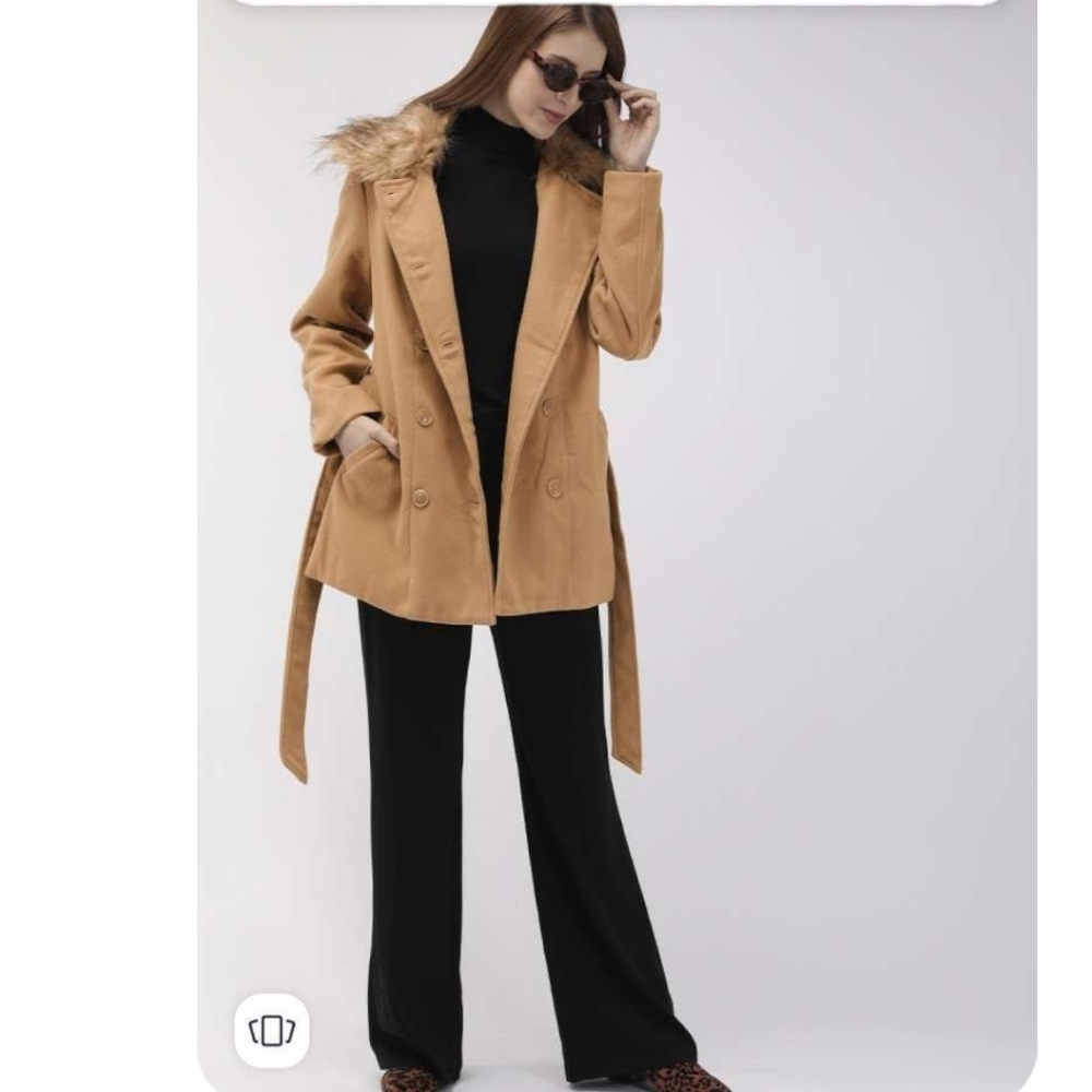 FOREVER 21 faux fur pea coat size small EUC